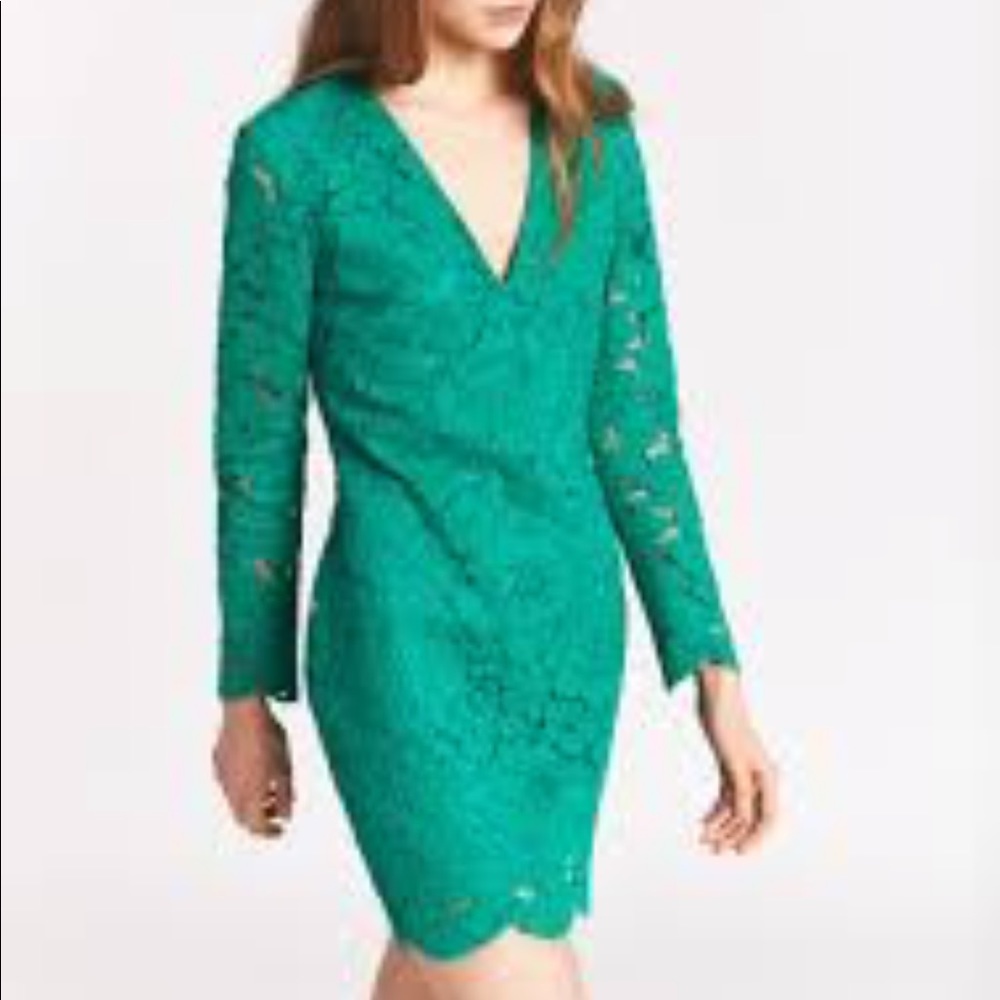 Creme lace cocktail dress